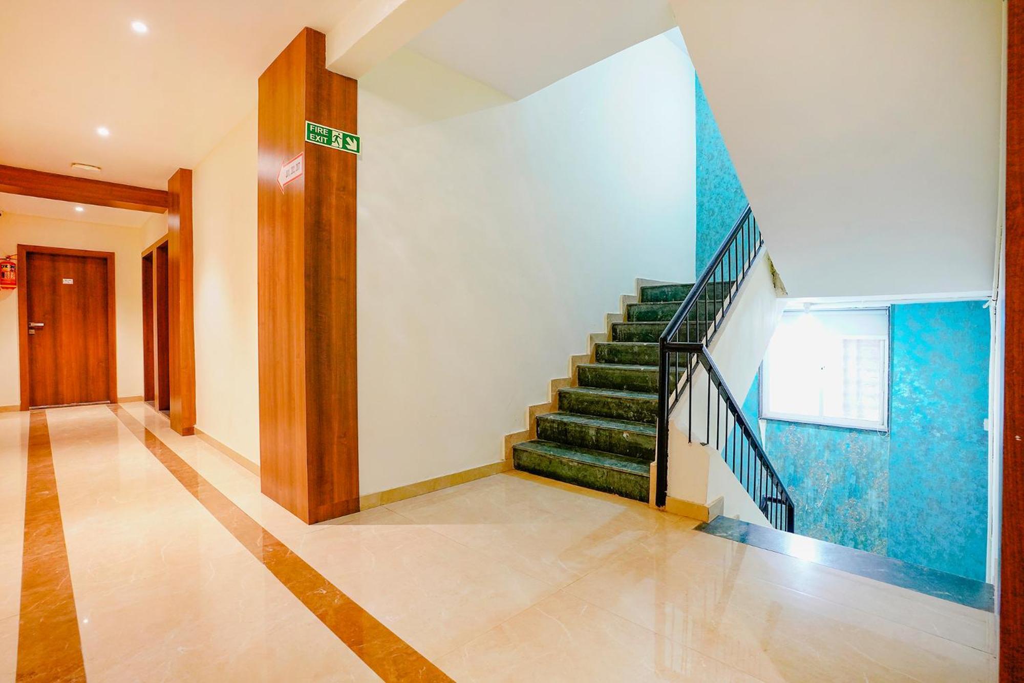 Fabhotel Prime Hangout - Narhe Yerandwane Exterior photo